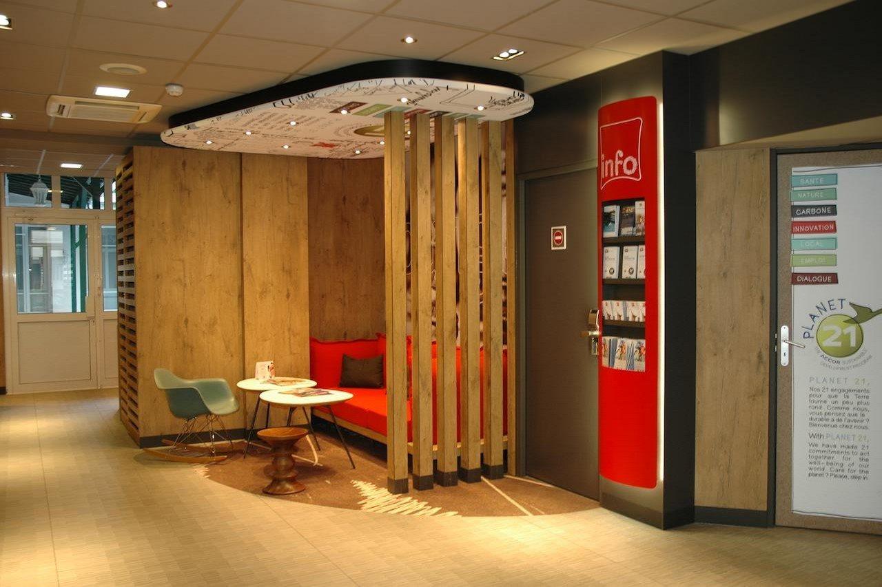 Ibis Levallois Perret Eksteriør billede